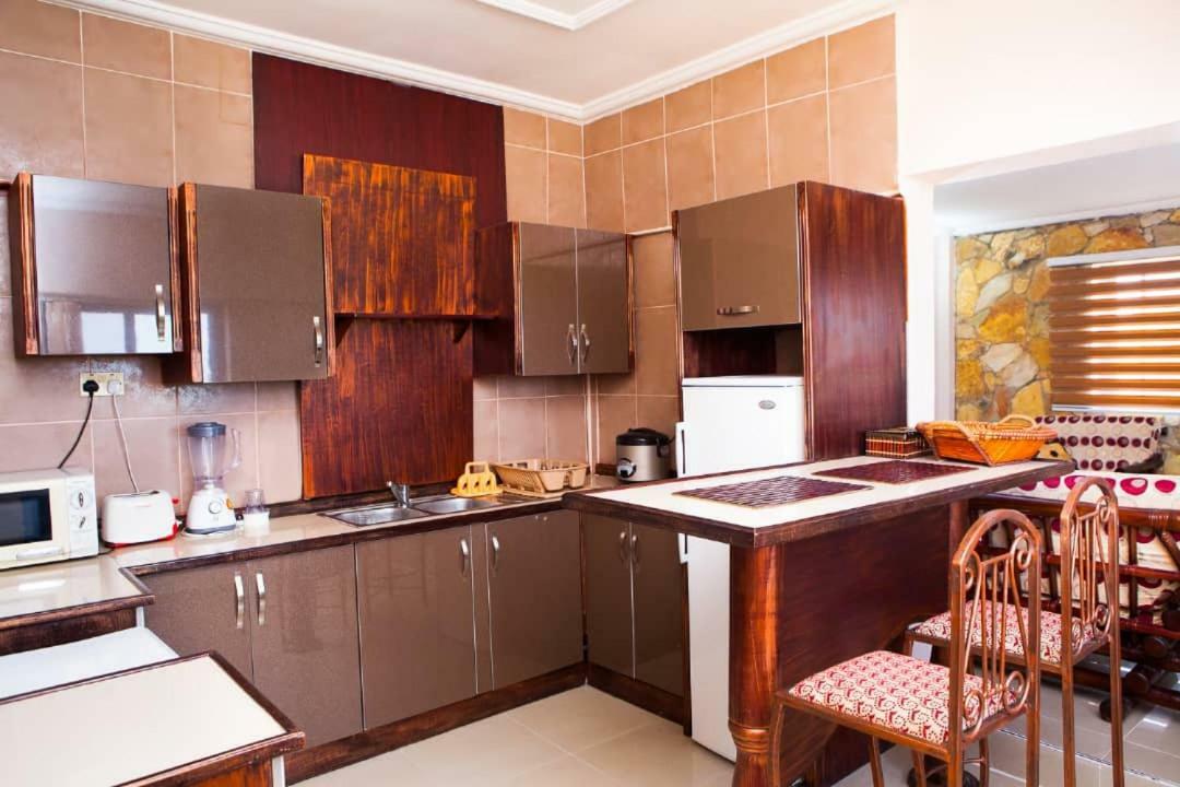 Maxwell Court Apartments Akkra Exterior foto
